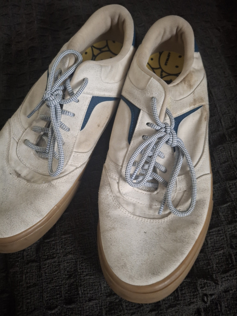 Airwalk White and Blue Low-Top Lace-Up Sneakers